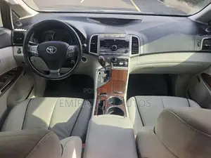Toyota Venza XLE 2009 Silver