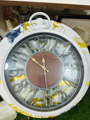 Luxurious Modern Wall Clock