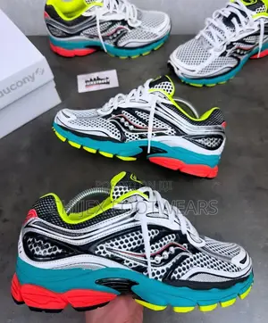 High Quality Saucony Sneakers ! 