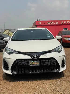 Toyota Corolla LE 4dr Sedan (1.8L 4cyl CVT) 2017 White