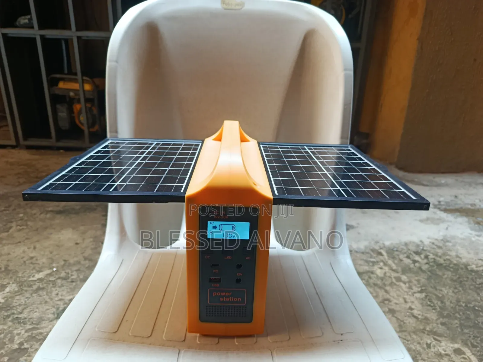 Eagle 200w Solar Generator