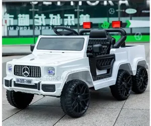 White Mercedes-Benz G63 Amg-Inspired Ride-on Car for Children,