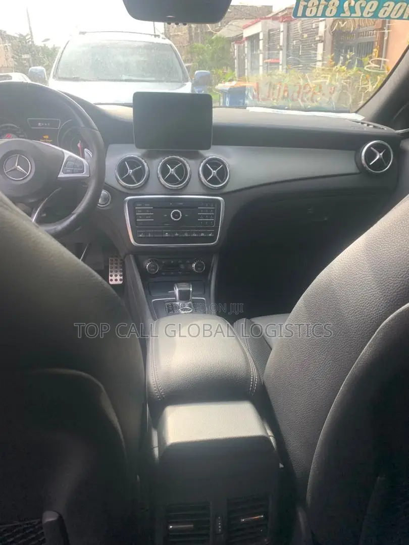 Mercedes-Benz GLA-Class 2017 Gray