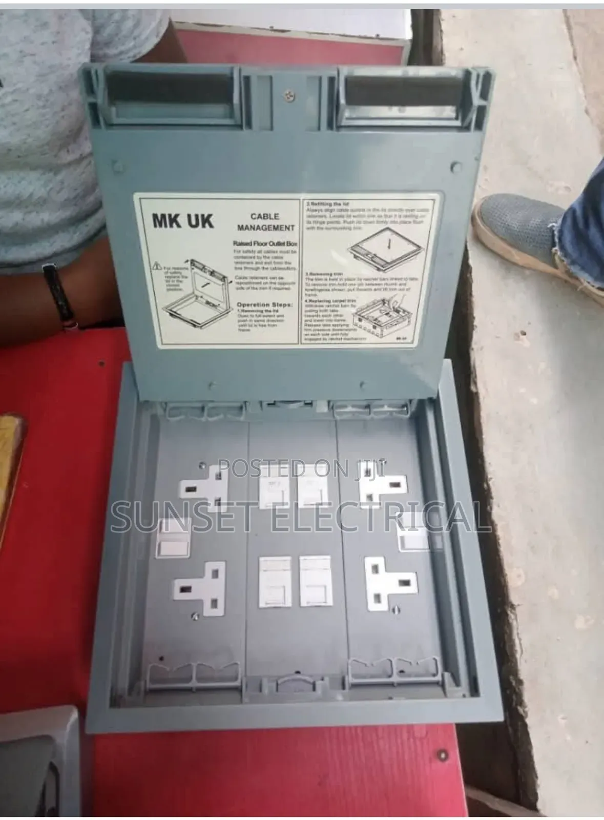 Mk Floor Box