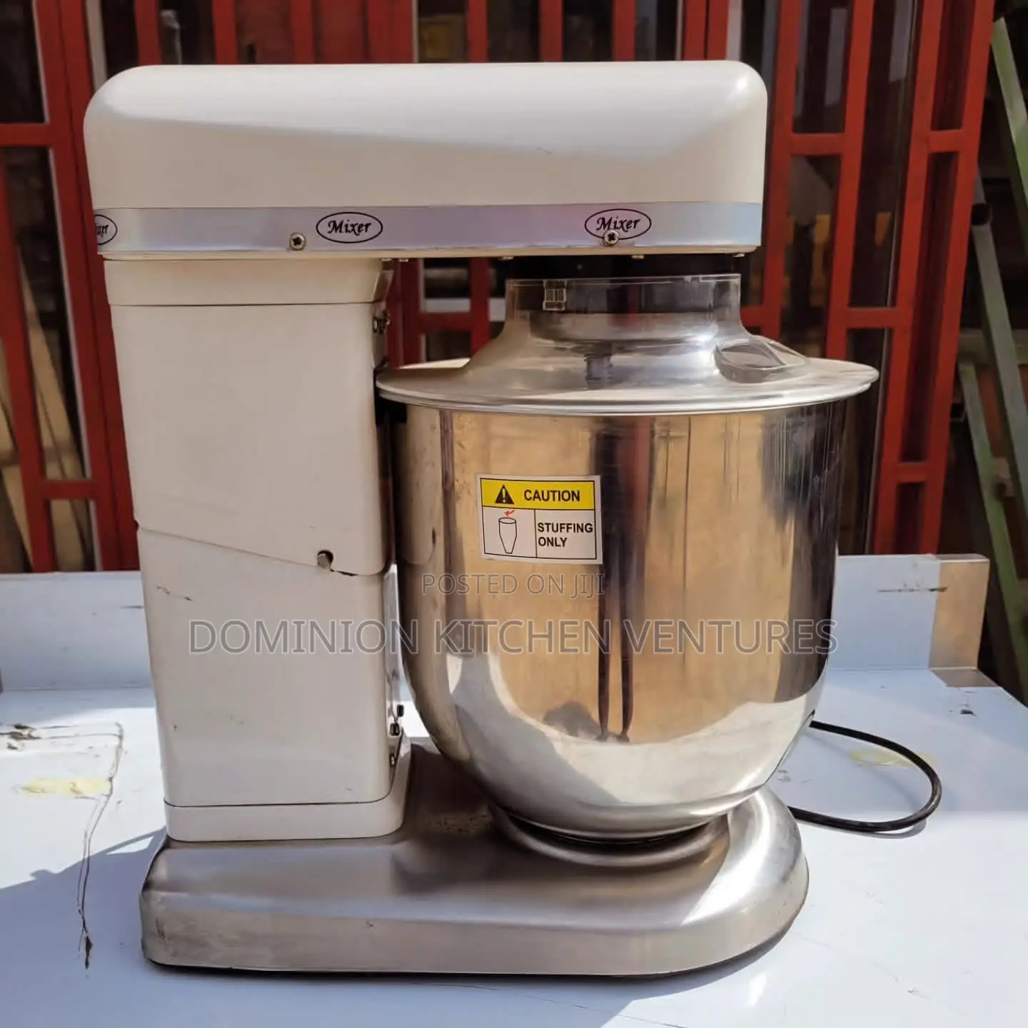 7 Liters Cake Mixer