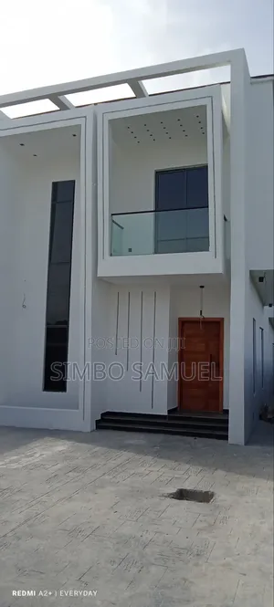 5bdrm Duplex in Lekki Scheme, Ajah for sale