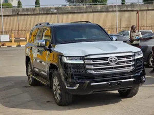 New Toyota Land Cruiser Prado 2025 Black