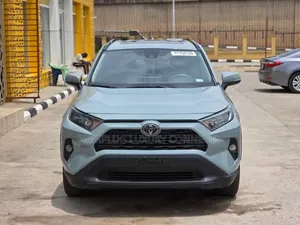 Toyota RAV4 2021 Teal