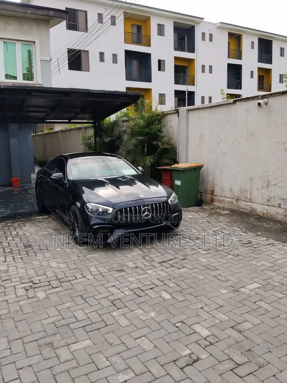 Mercedes-Benz E400 2017 Black