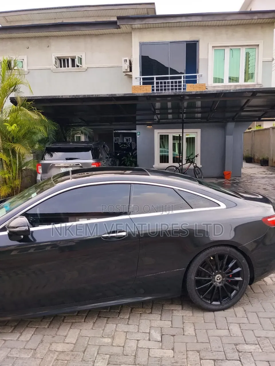 Mercedes-Benz E400 2017 Black