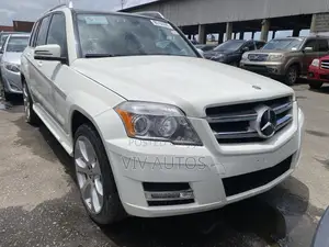 Mercedes-Benz GLK-Class 350 4MATIC 2011 White
