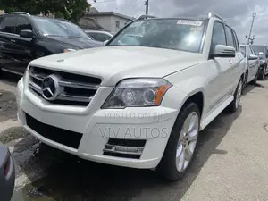 Mercedes-Benz GLK-Class 350 4MATIC 2011 White