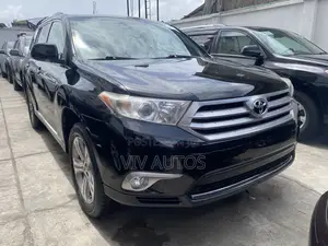 Toyota Highlander Limited 3.5l 4WD 2013 Black