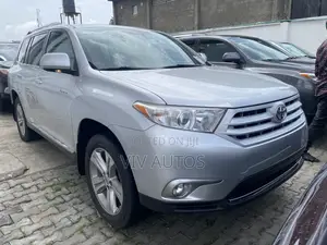Toyota Highlander Limited 2012 Silver