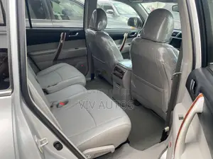 Toyota Highlander Limited 2012 Silver