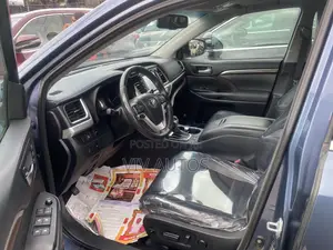 Toyota Highlander 2015 Blue