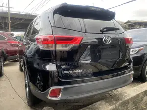 Toyota Highlander Limited 4dr SUV AWD (3.5L 6cyl 6A) 2014 Black