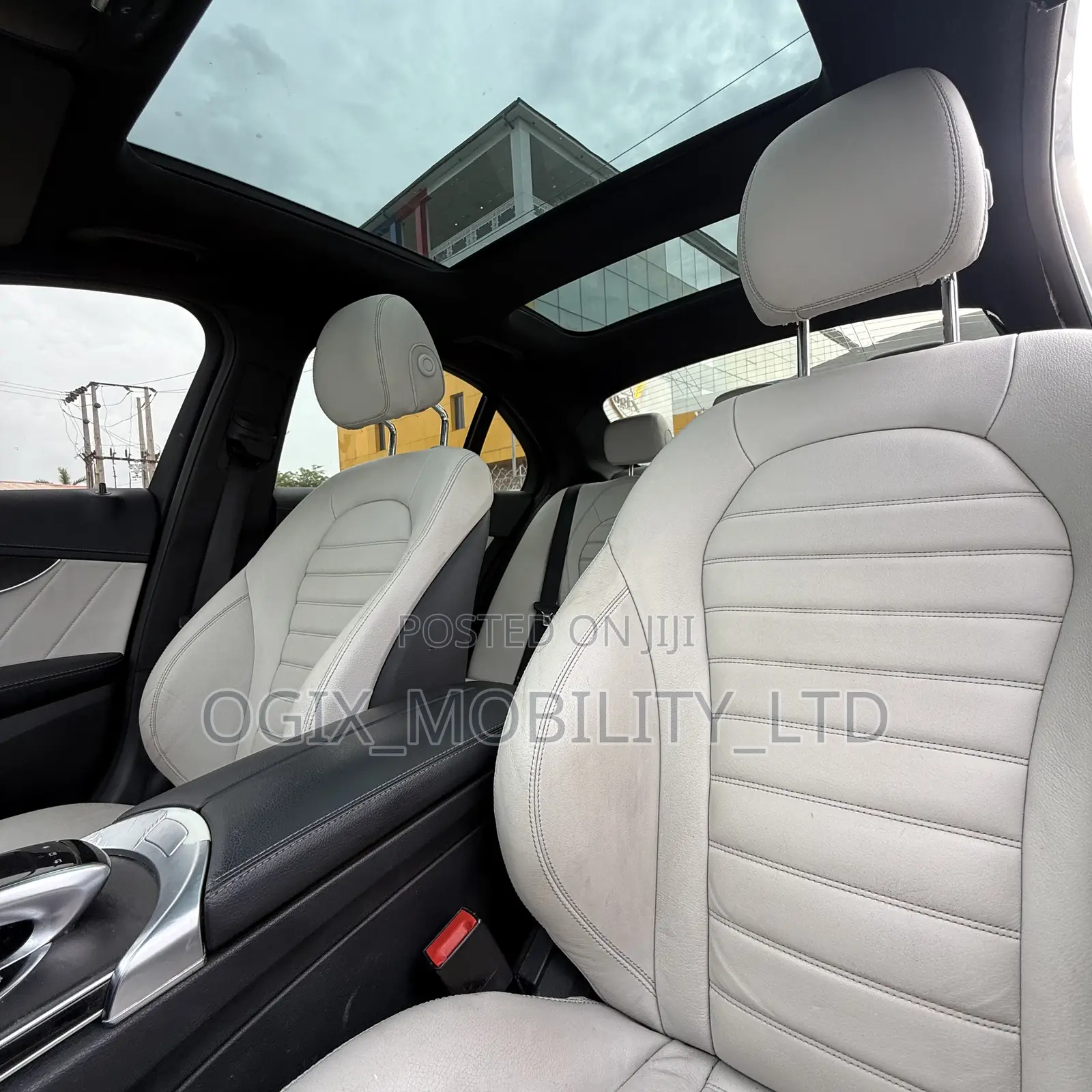 Mercedes-Benz C450 2016 Silver