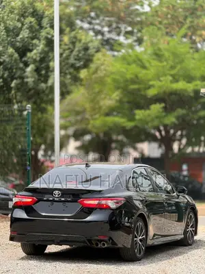 Toyota Camry 2018 Black