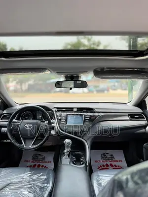 Toyota Camry 2018 Black