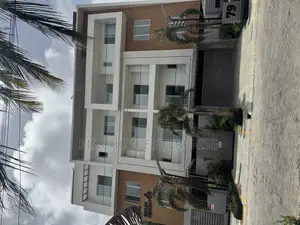 2bdrm Apartment in Lekki Phase 1 for sale