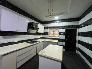 4bdrm Duplex in Orchid, Chevron for rent