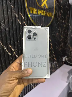 Apple iPhone 15 Pro Max 256 GB White