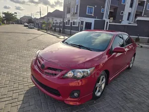 Toyota Corolla S 4dr Sedan (1.8L 4cyl 4A) 2013 Red