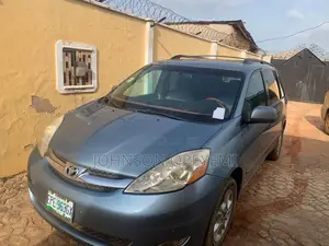 Toyota Sienna XLE Limited 2007 Blue