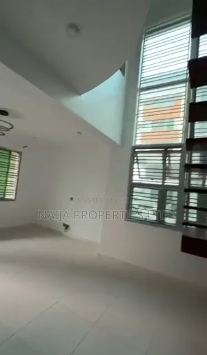 2bdrm Maisonette in Richmond Garden, Ikate for rent