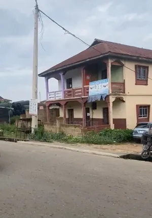20bdrm Room & Parlour in Ola Iya Bridge, Osogbo for sale