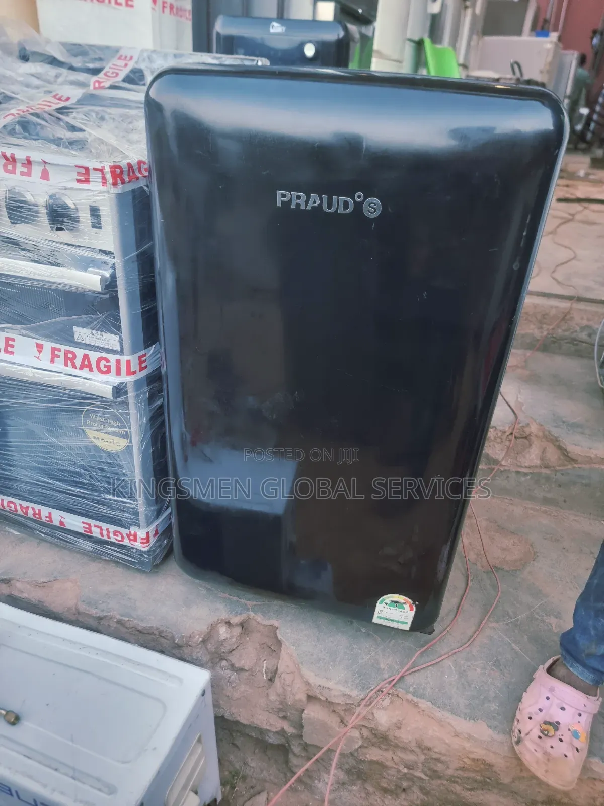 Lg Compact Fridge Freezer Made-in Korea 150litre