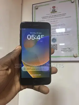 Apple iPhone 8 Plus 64 GB Black