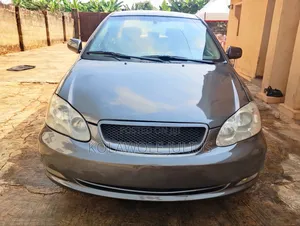 Toyota Corolla 2005 Gray