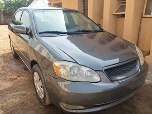 Toyota Corolla 2005 Gray