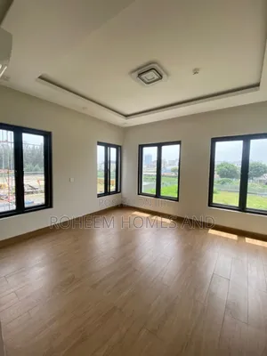 6bdrm Duplex in Secured Estate, Banana Island for sale