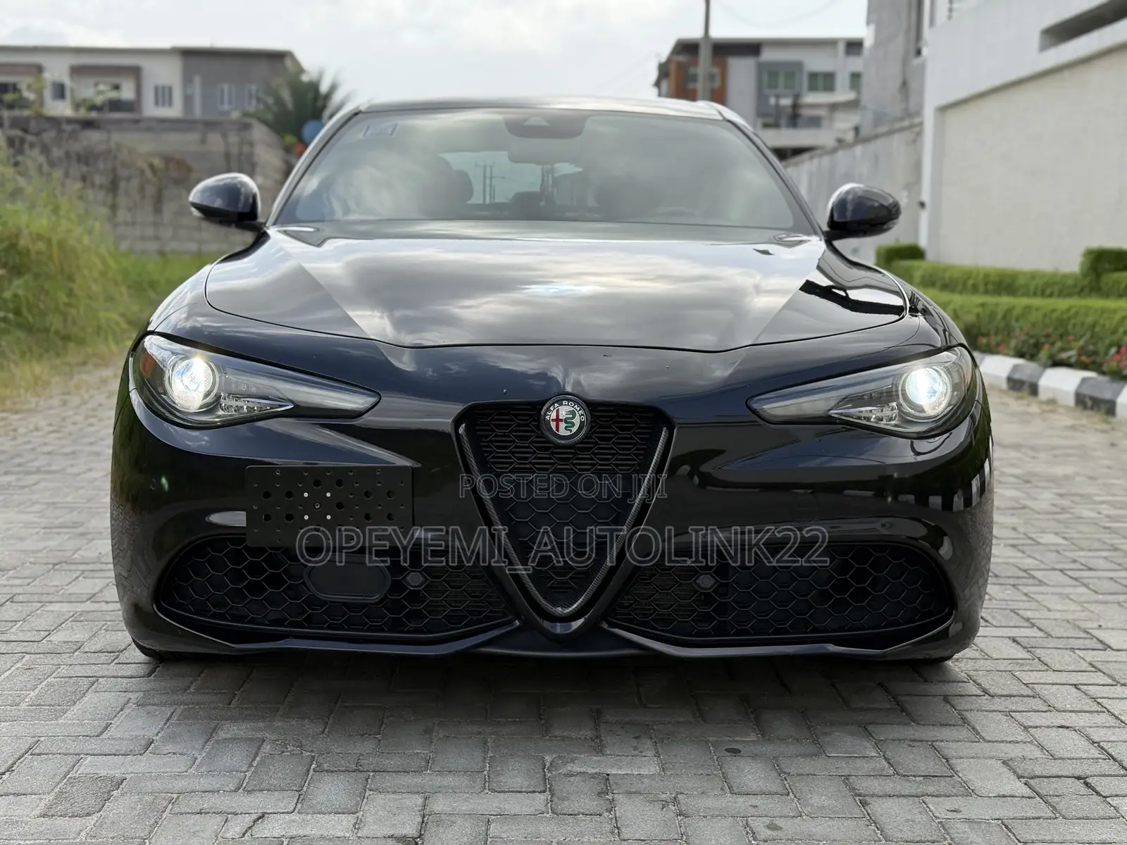 Alfa Romeo Giulia 2021 Black