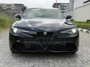 Alfa Romeo Giulia 2021 Black