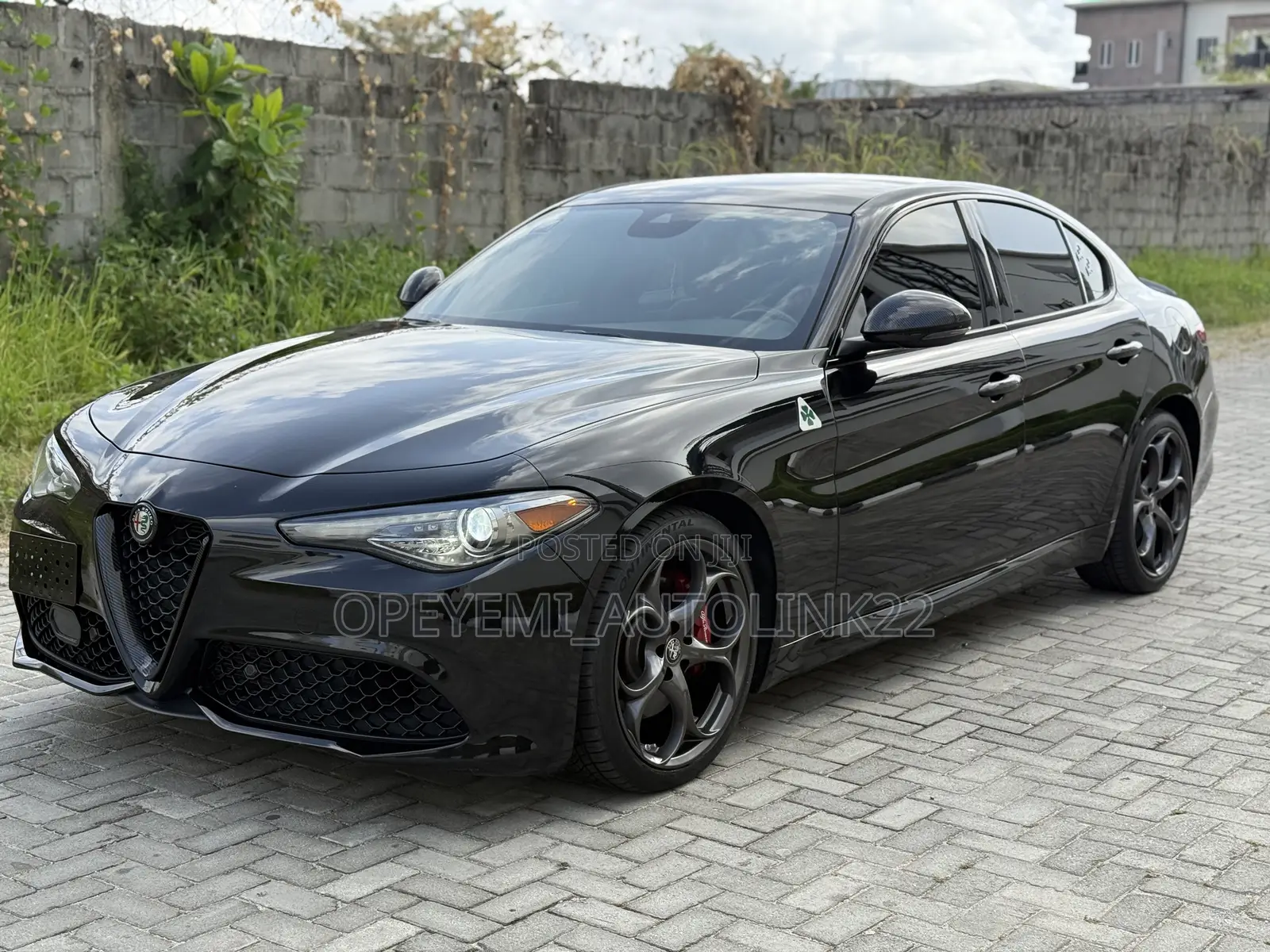 Alfa Romeo Giulia 2021 Black