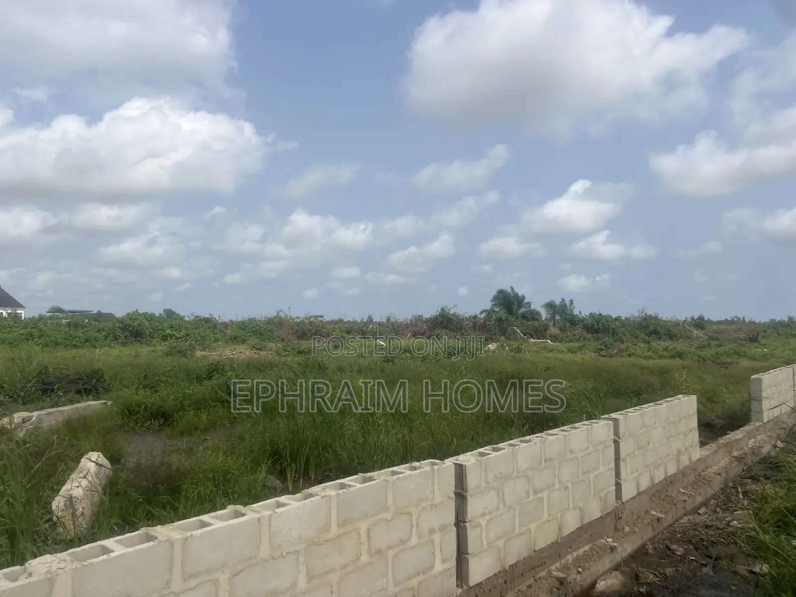 600sqm Land (Two Plot Is Available)