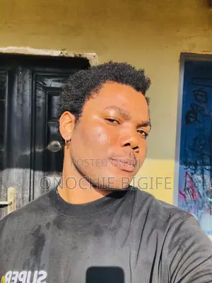 Job Opening: Professional Unisex Barber