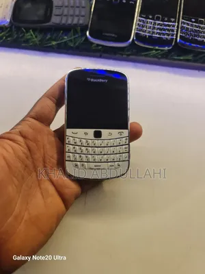 BlackBerry Bold Touch 9900 8 GB White