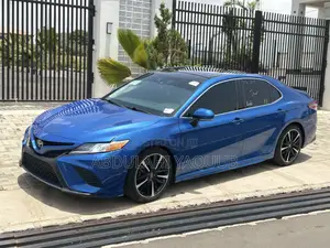 Toyota Camry XSE FWD (2.5L 4cyl 8AM) 2018 Blue