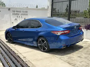 Toyota Camry XSE FWD (2.5L 4cyl 8AM) 2018 Blue