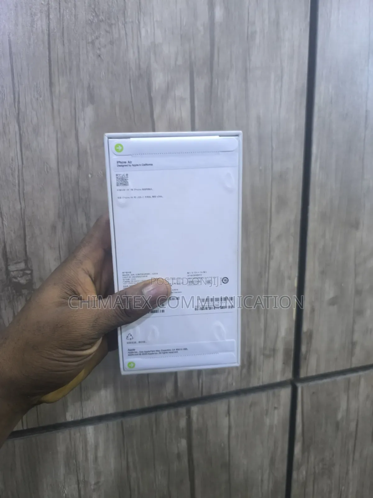 New Apple iPhone 16 Pro 128 GB Gold