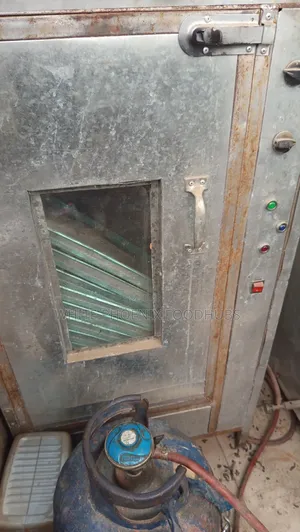 Dehydrator