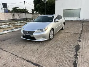 Lexus ES 2013 Silver