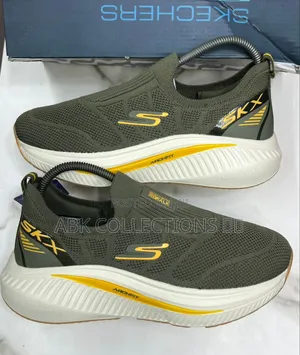 Men Sketchers Slip In