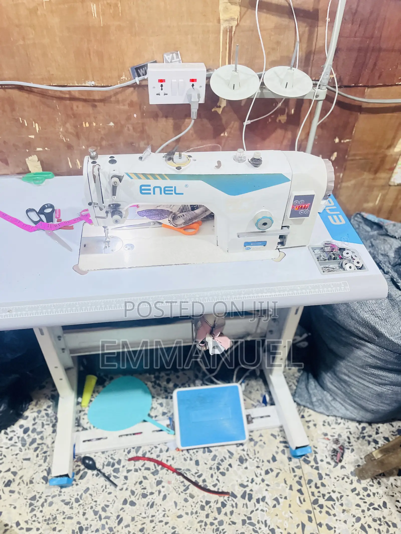 Industrial Sewing Machine