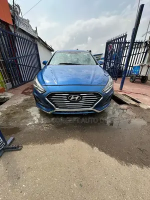Hyundai Sonata Sport 2018 Blue